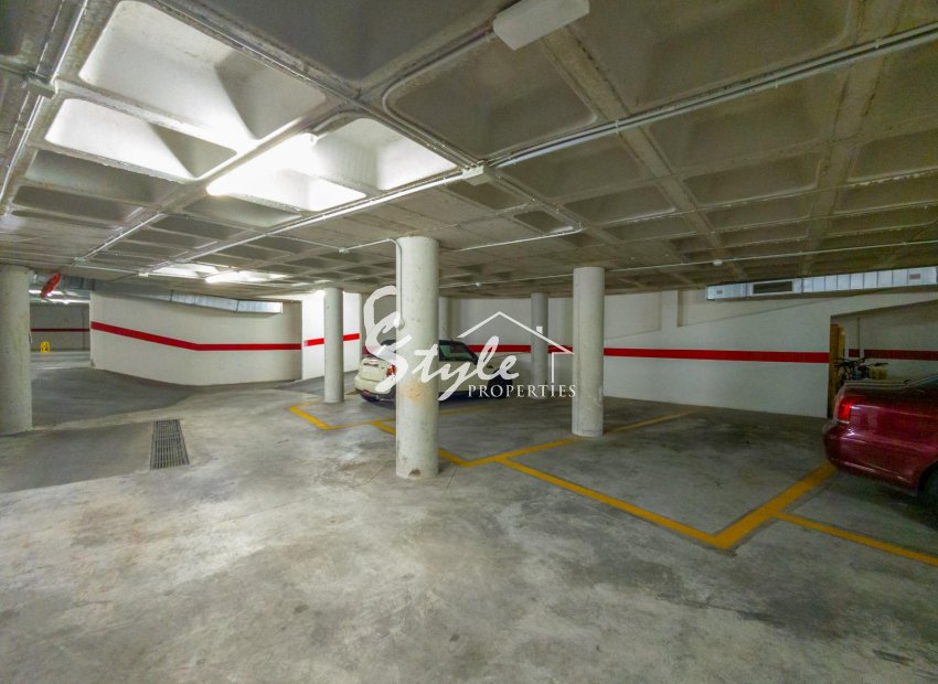 Resale - Apartamento - Torrevieja - Estacion de autobuses