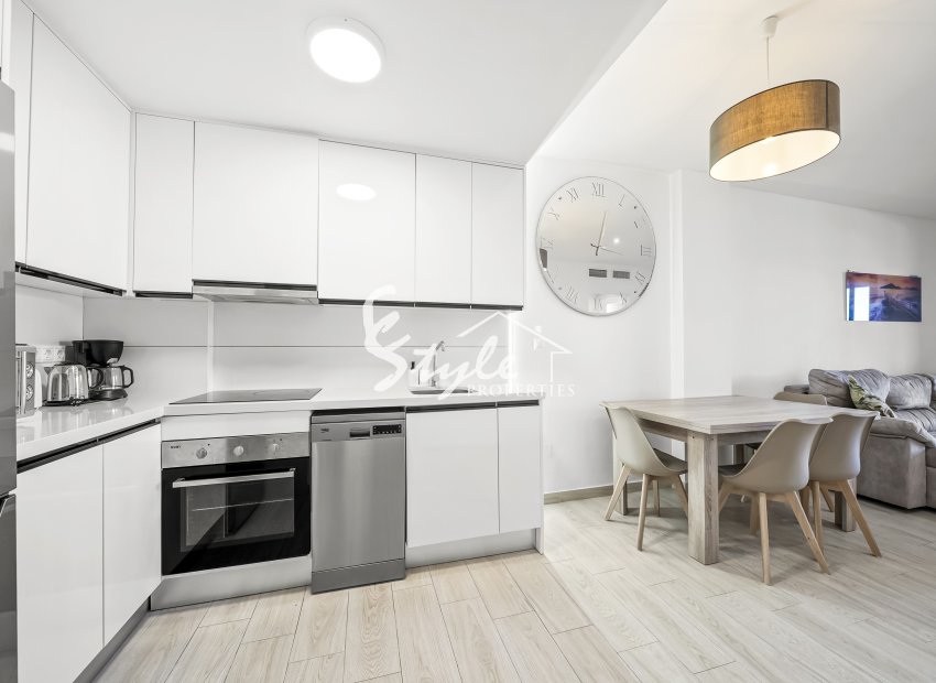 Resale - Apartamento - Torrevieja - La Mata