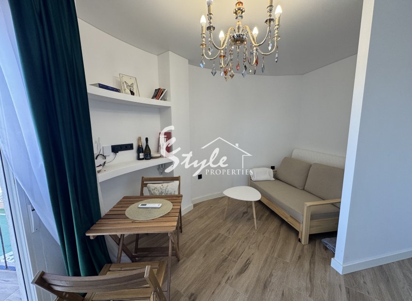 Resale - Apartamento - Torrevieja - La Mata