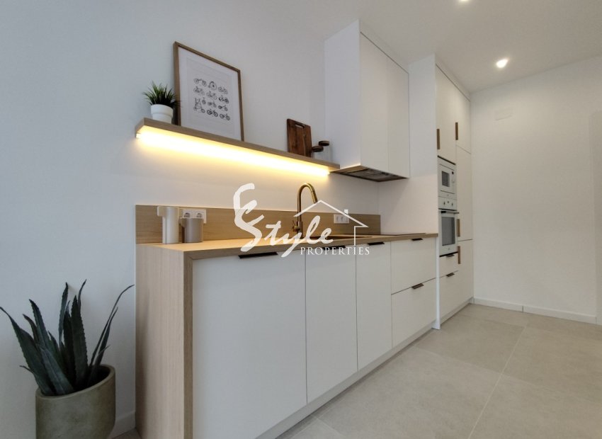 Resale - Apartamento - Torrevieja - La Siesta