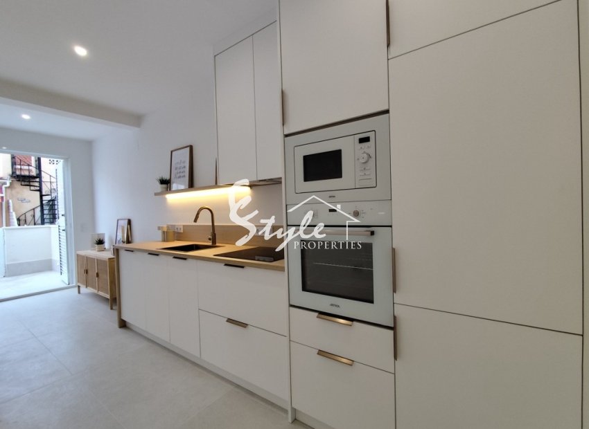 Resale - Apartamento - Torrevieja - La Siesta