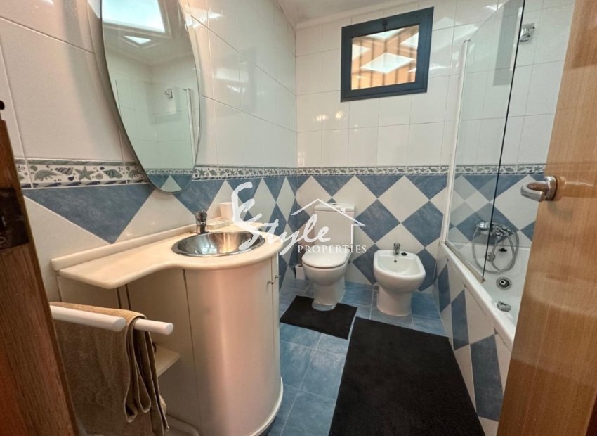 Resale - Apartamento - Torrevieja - La Veleta