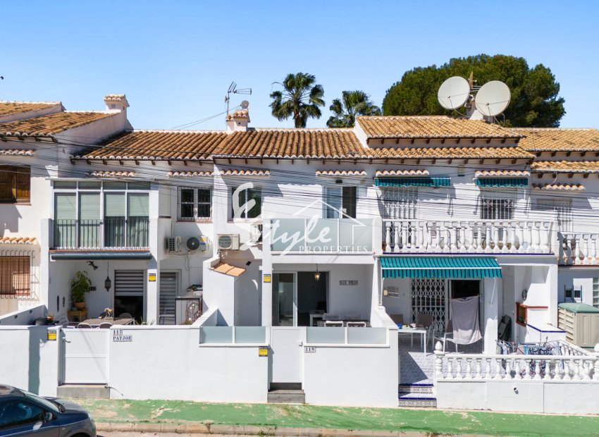 Resale - Apartamento - Torrevieja - Lago Jardin