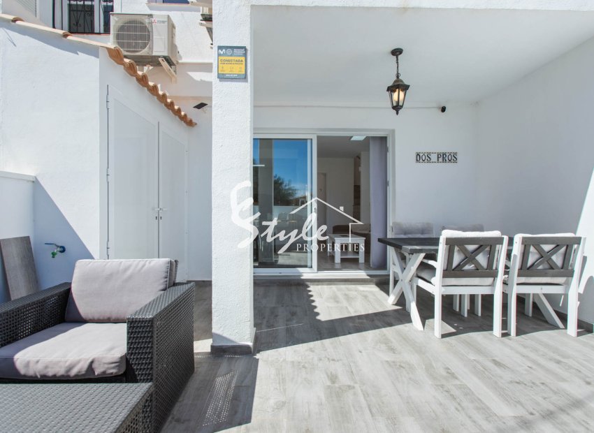 Resale - Apartamento - Torrevieja - Lago Jardin