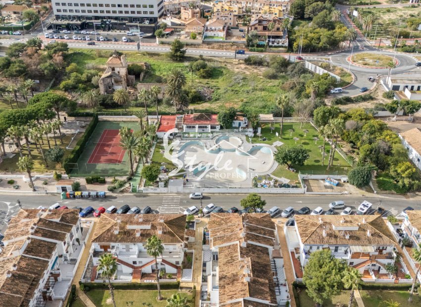 Resale - Apartamento - Torrevieja - Lago Jardin