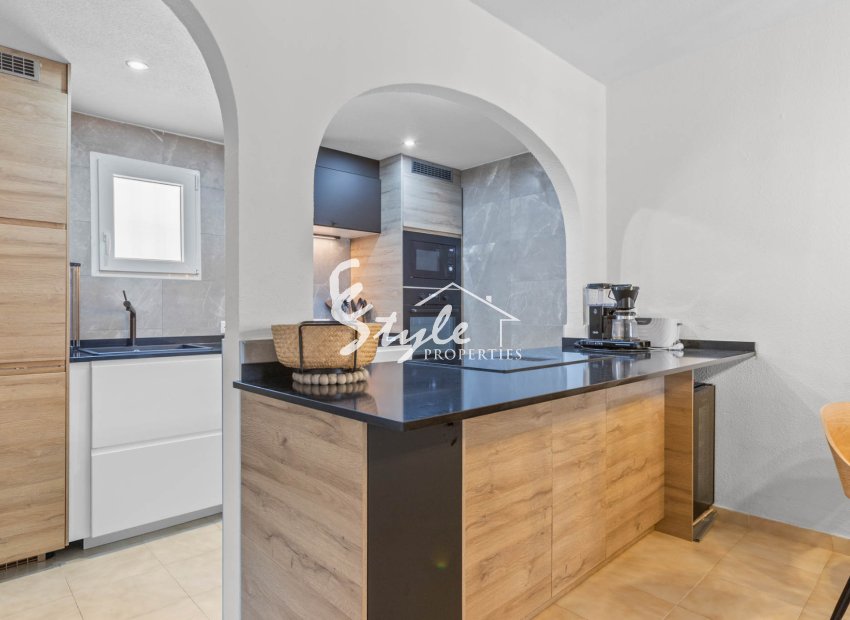 Resale - Apartamento - Torrevieja - Lago Jardin