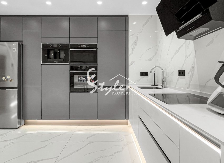 Resale - Apartamento - Torrevieja - Parque las naciones