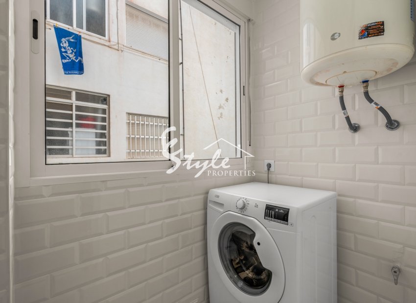 Resale - Apartamento - Torrevieja - Playa de el cura