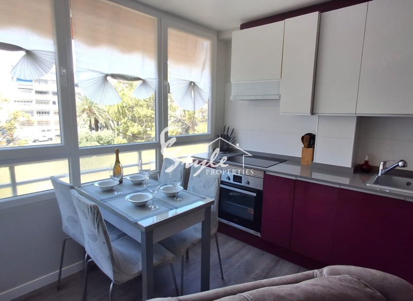 Resale - Apartamento - Torrevieja - Playa de El Cura