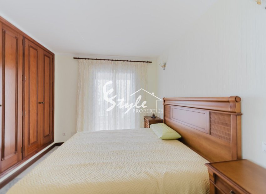 Resale - Apartamento - Torrevieja - Playa de los Locos
