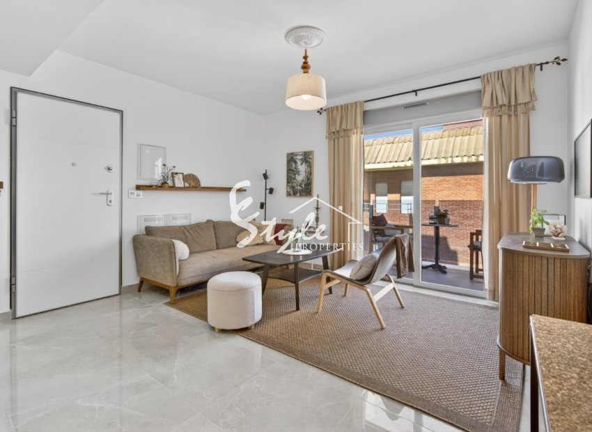 Resale - Apartamento - Torrevieja - Playa de los Locos