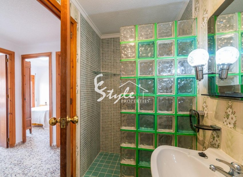 Resale - Apartamento - Torrevieja - Playa de los Naufragos