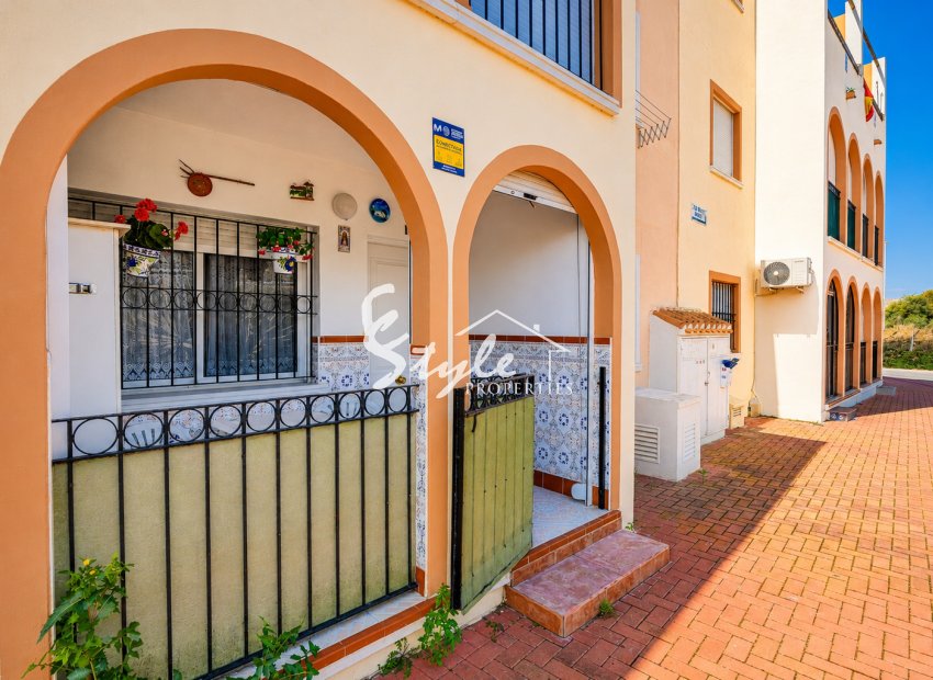 Resale - Apartamento - Torrevieja - Playa De Los Náufragos