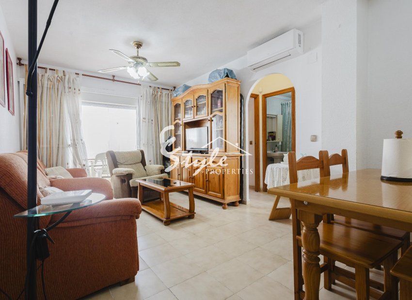 Resale - Apartamento - Torrevieja - Playa del Acequión