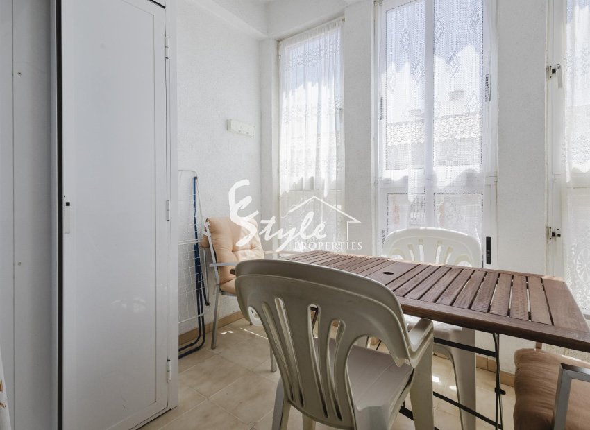 Resale - Apartamento - Torrevieja - Playa del Acequión