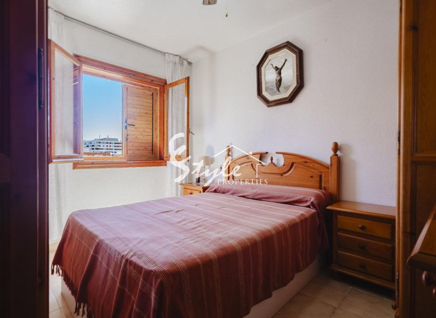 Resale - Apartamento - Torrevieja - Playa del Acequión