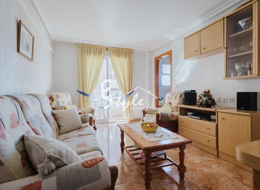 Resale - Apartamento - Torrevieja - Playa del Acequión