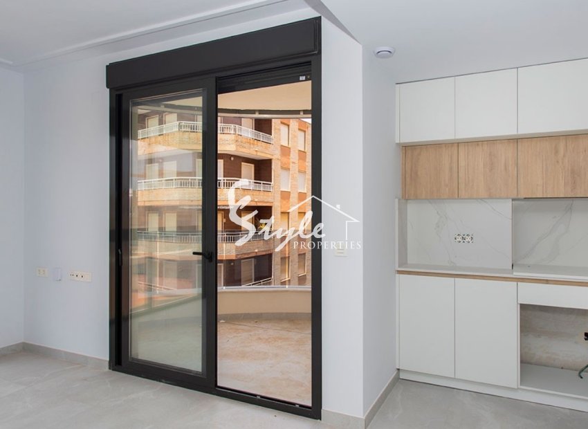 Resale - Apartamento - Torrevieja - Playa del Cura