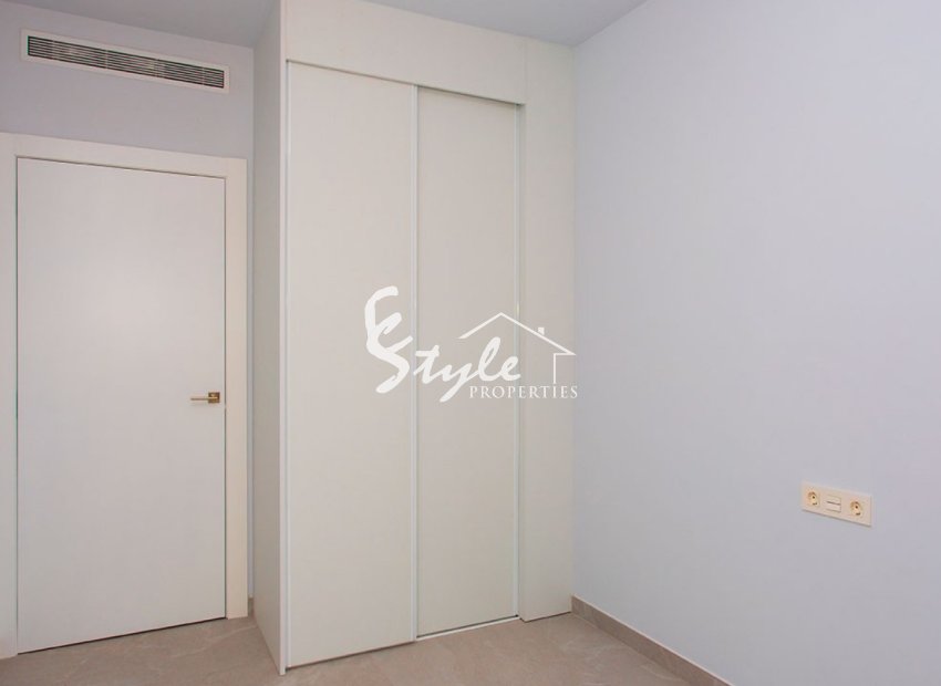 Resale - Apartamento - Torrevieja - Playa del Cura