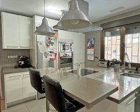 Resale - Apartamento - Torrevieja - Playa del Cura