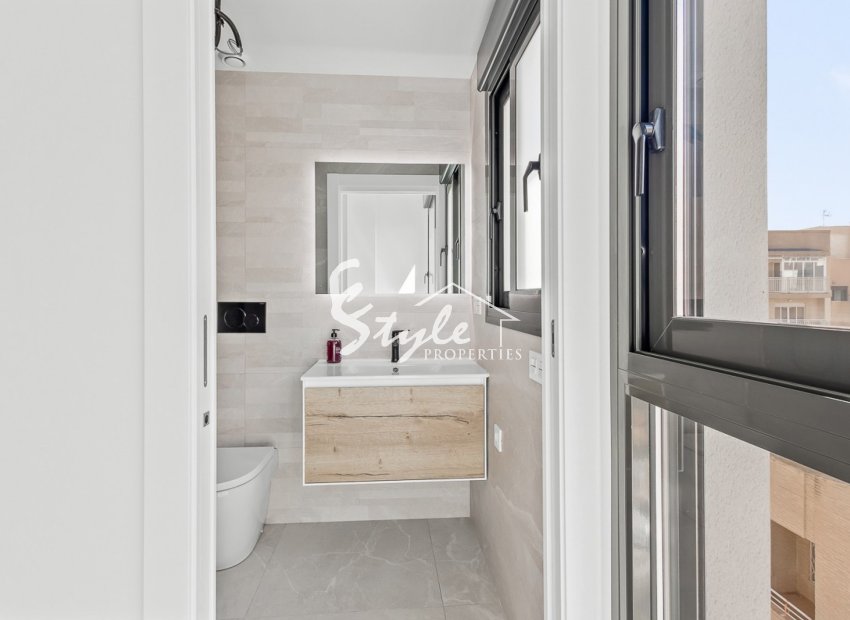 Resale - Apartamento - Torrevieja - Playa del Cura