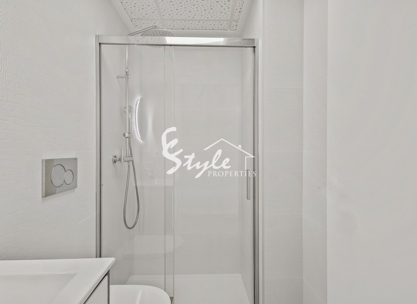 Resale - Apartamento - Torrevieja - Playa del Cura