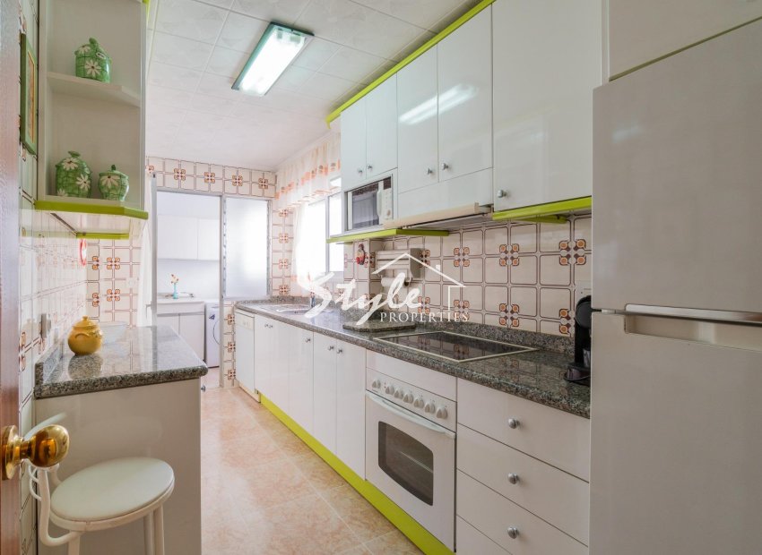 Resale - Apartamento - Torrevieja - Playa del Cura