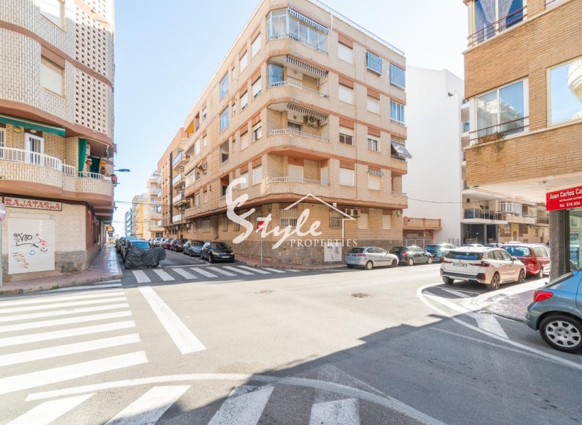 Resale - Apartamento - Torrevieja - Playa del Cura