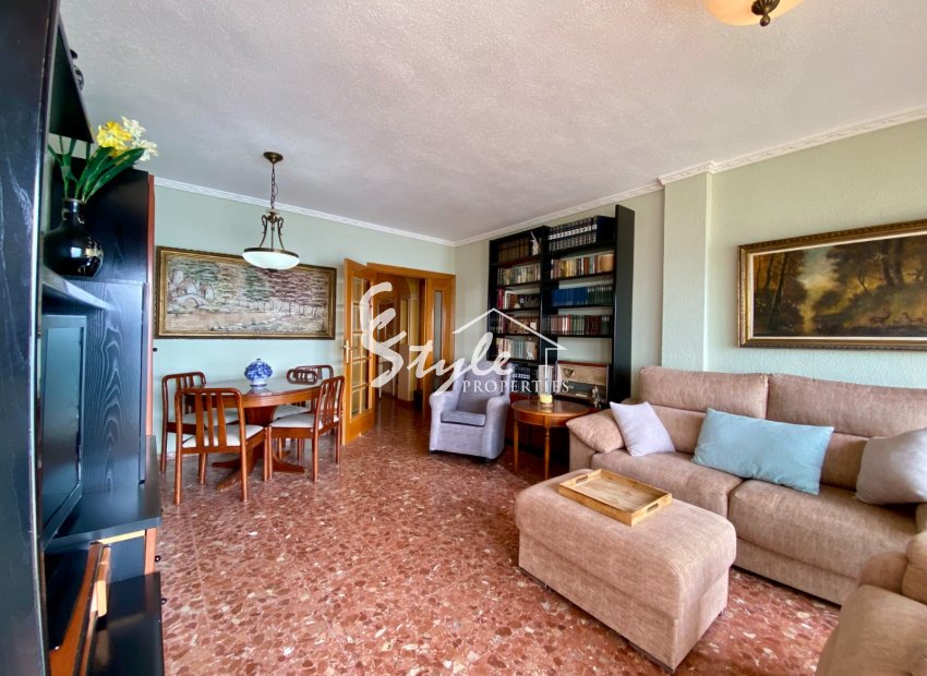 Resale - Apartamento - Torrevieja - Playa del Cura