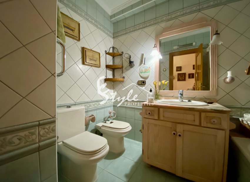 Resale - Apartamento - Torrevieja - Playa del Cura