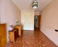 Resale - Apartamento - Torrevieja - Playa del Cura