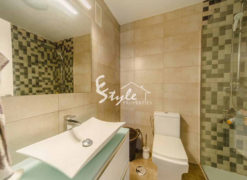 Resale - Apartamento - Torrevieja - Playa del Cura