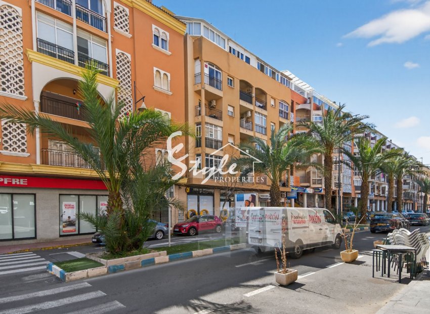 Resale - Apartamento - Torrevieja - Playa del Cura