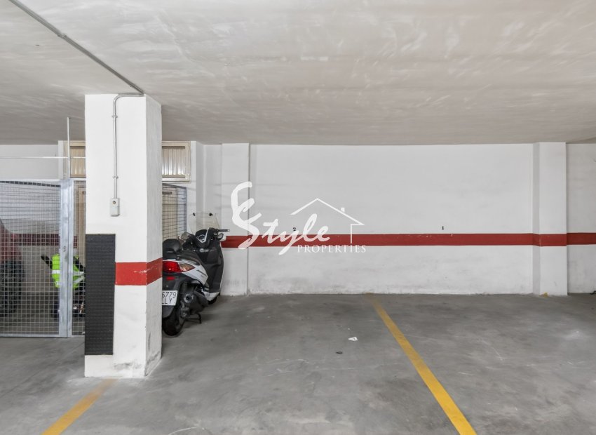 Resale - Apartamento - Torrevieja - Playa del Cura