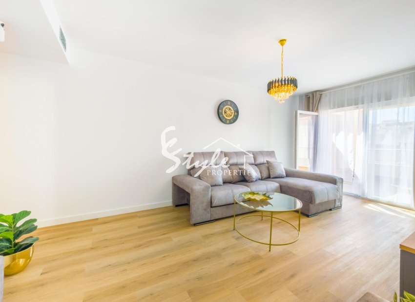 Resale - Apartamento - Torrevieja - Playa del Cura