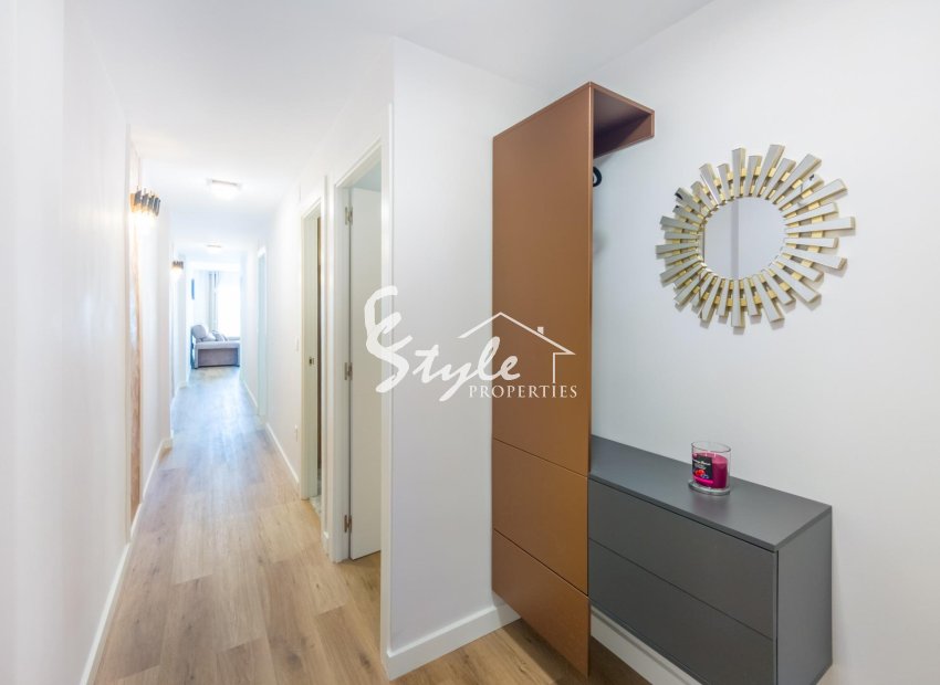 Resale - Apartamento - Torrevieja - Playa del Cura
