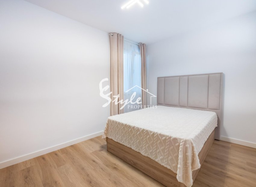 Resale - Apartamento - Torrevieja - Playa del Cura
