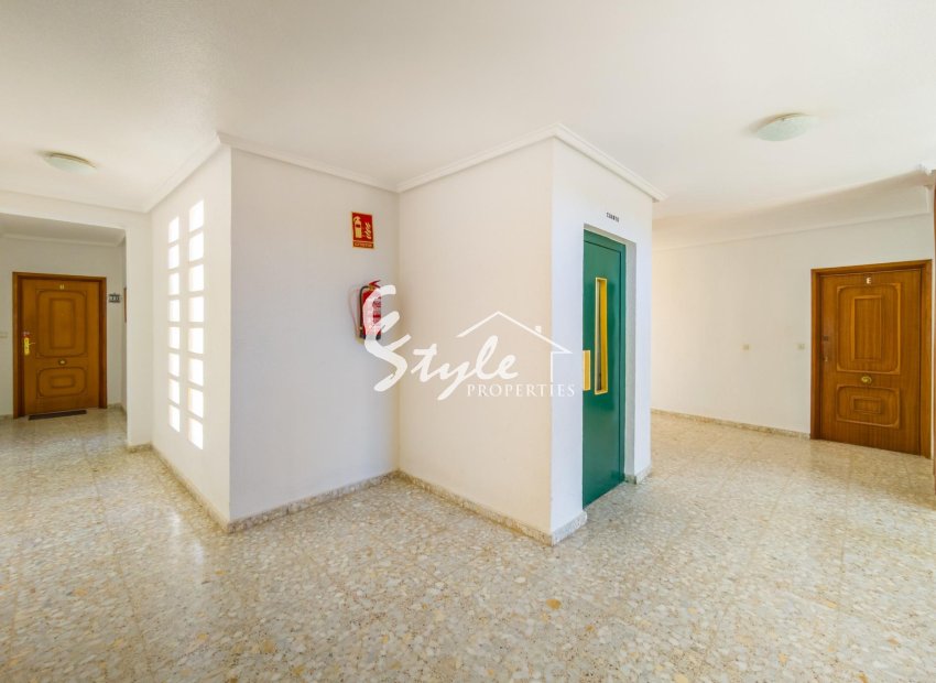 Resale - Apartamento - Torrevieja - Playa del Cura