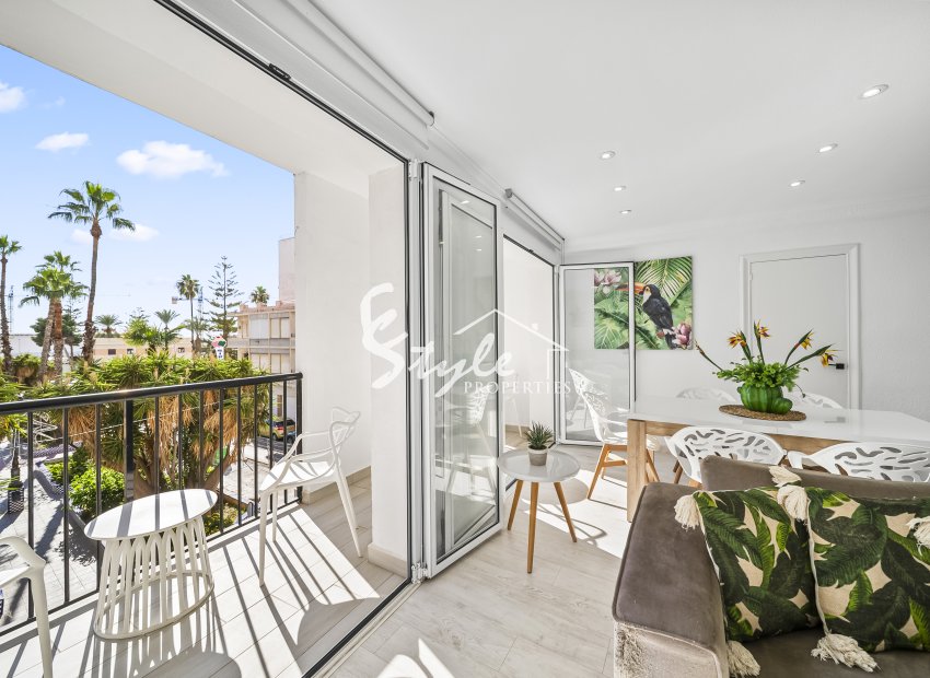 Resale - Apartamento - Torrevieja - Puerto