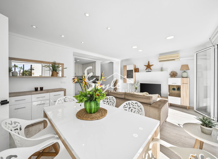 Resale - Apartamento - Torrevieja - Puerto