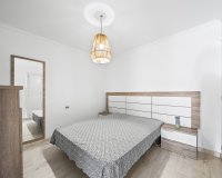 Resale - Apartamento - Torrevieja - Puerto