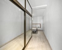 Resale - Apartamento - Torrevieja - Puerto