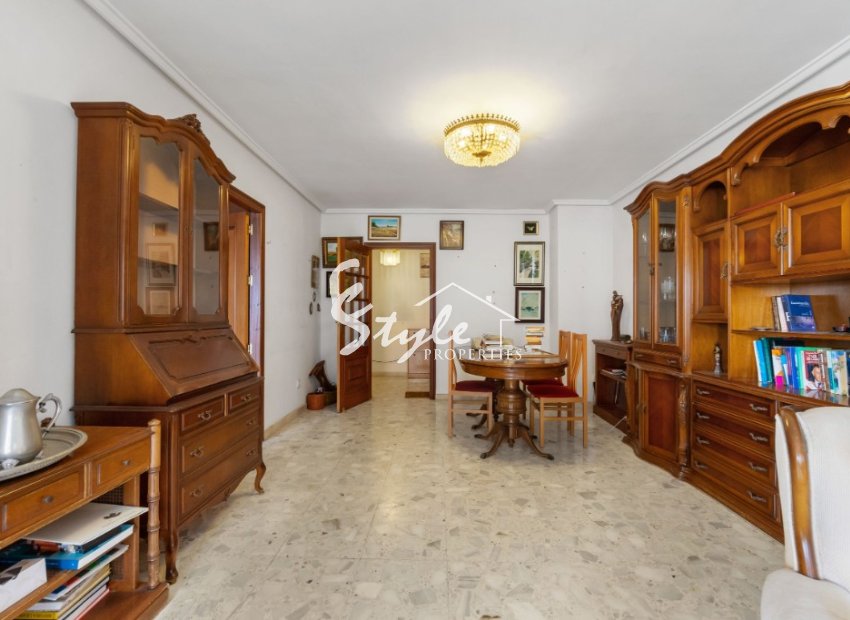 Resale - Apartamento - Torrevieja