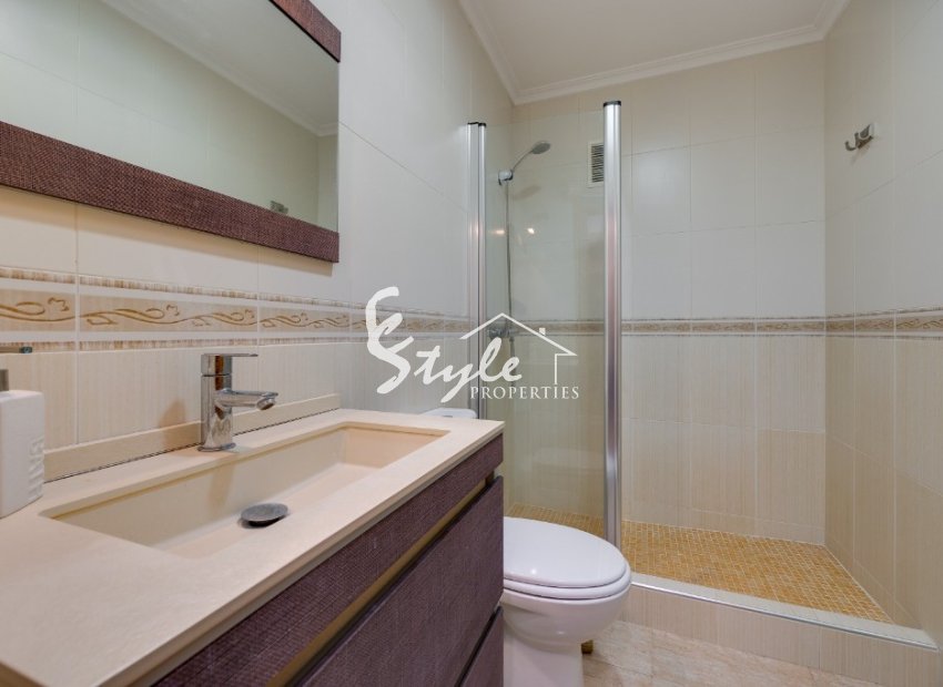 Resale - Apartamento - Torrevieja