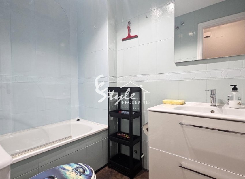 Resale - Apartamento - Torrevieja