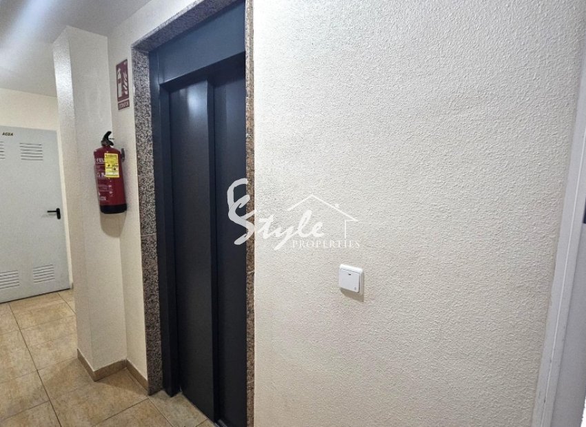 Resale - Apartamento - Torrevieja