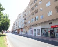 Resale - Apartamento - Torrevieja