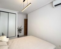 Resale - Apartamento - Torrevieja