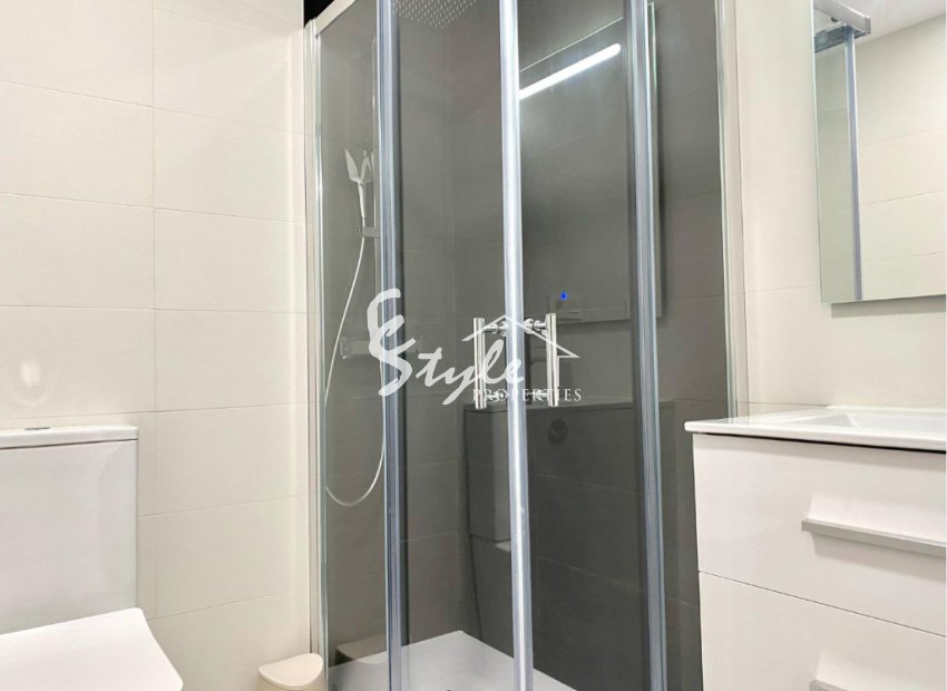 Resale - Apartamento - Torrevieja