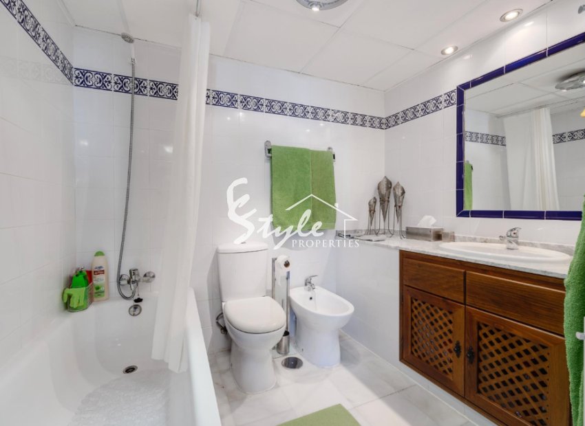 Resale - Apartamento - Torrevieja